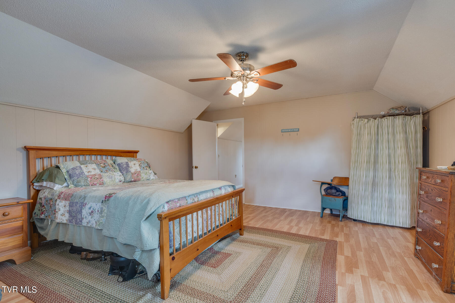 464 Mountain View Road Bluff City, TN 37618 - Photo 28 of 41 028 (16)