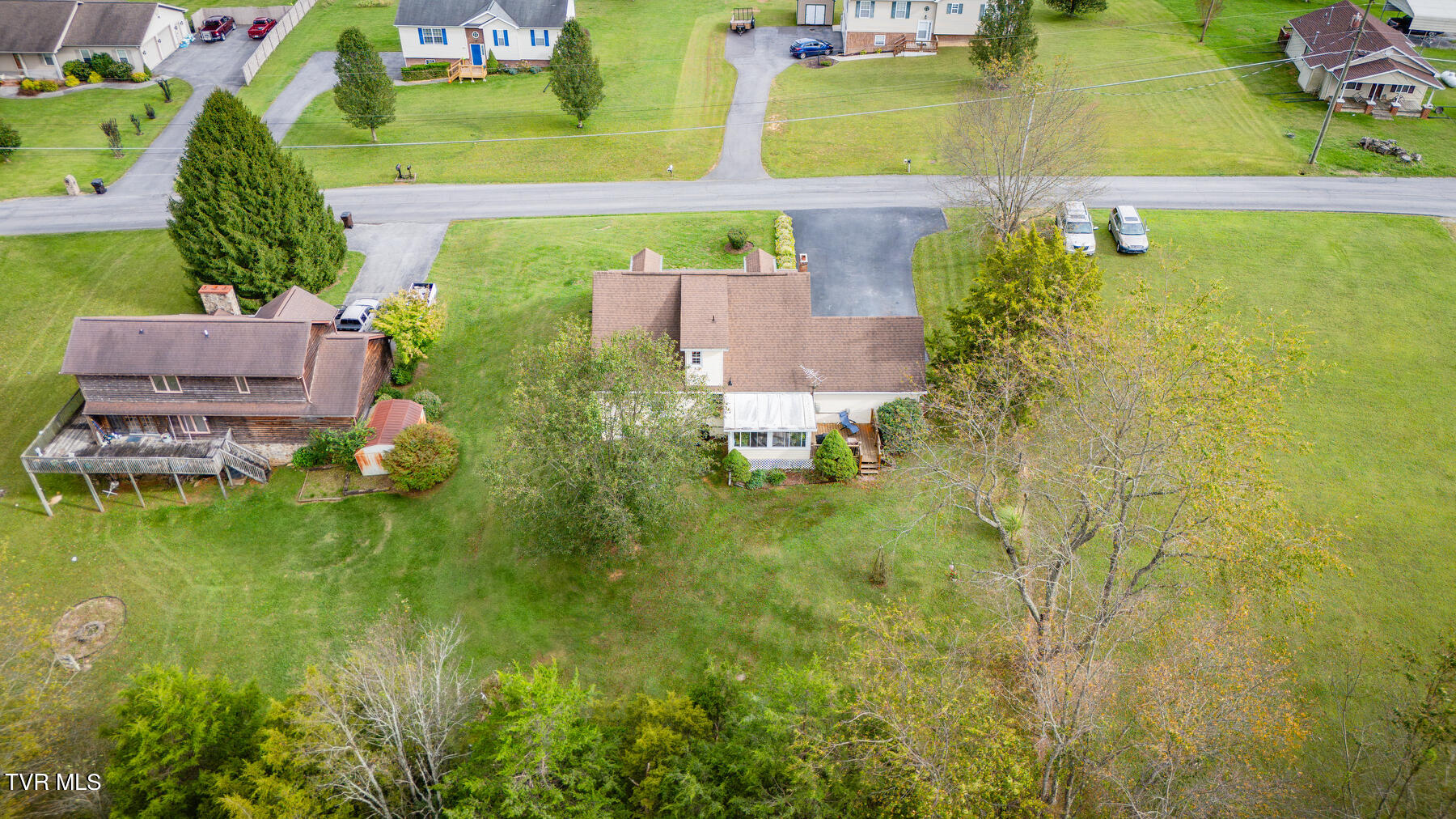 464 Mountain View Road Bluff City, TN 37618 - Photo 38 of 41 103 (11)