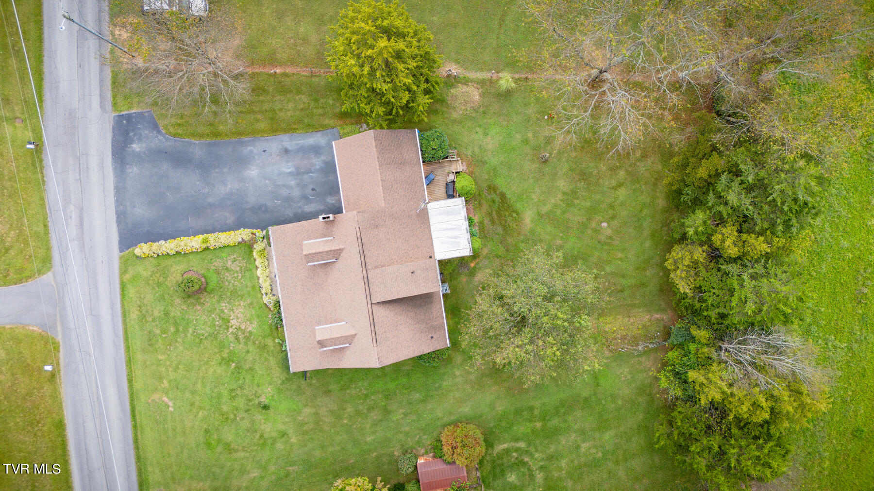 464 Mountain View Road Bluff City, TN 37618 - Photo 40 of 41 105 (11)