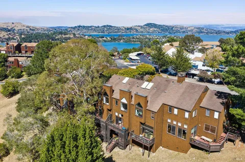 $995,000 | 416 Donahue Street, Sausalito, CA 94965