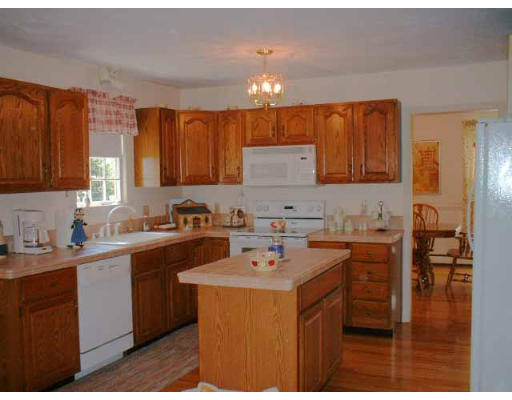 45 Rinnock Road Fitchburg, MA 01420 - Photo 3 of 9 Gallery Image 3