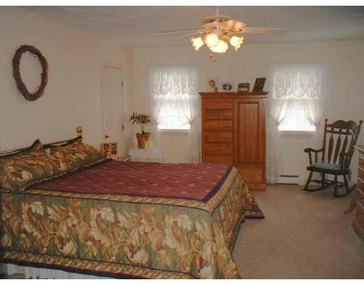 45 Rinnock Road Fitchburg, MA 01420 - Photo 8 of 9 Gallery Image 8