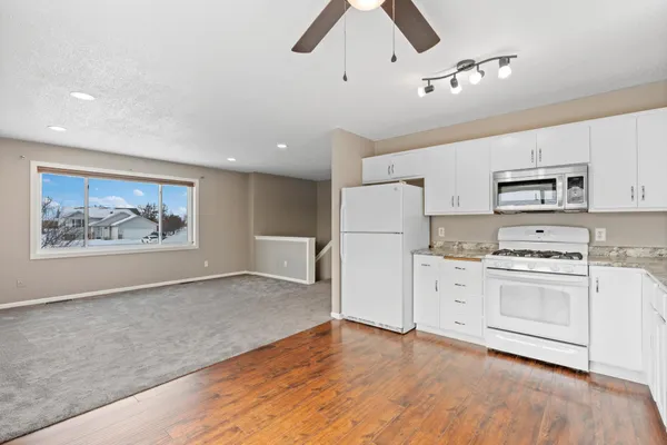 $399,900 | 26329 150th Street Northwest, Zimmerman, MN 55398