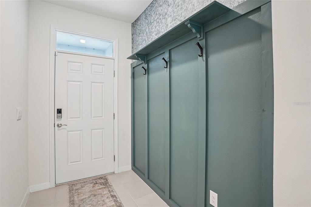 6203 Southwest 93rd Loop Ocala, FL 34476 - Photo 9 of 54 a view of closet area