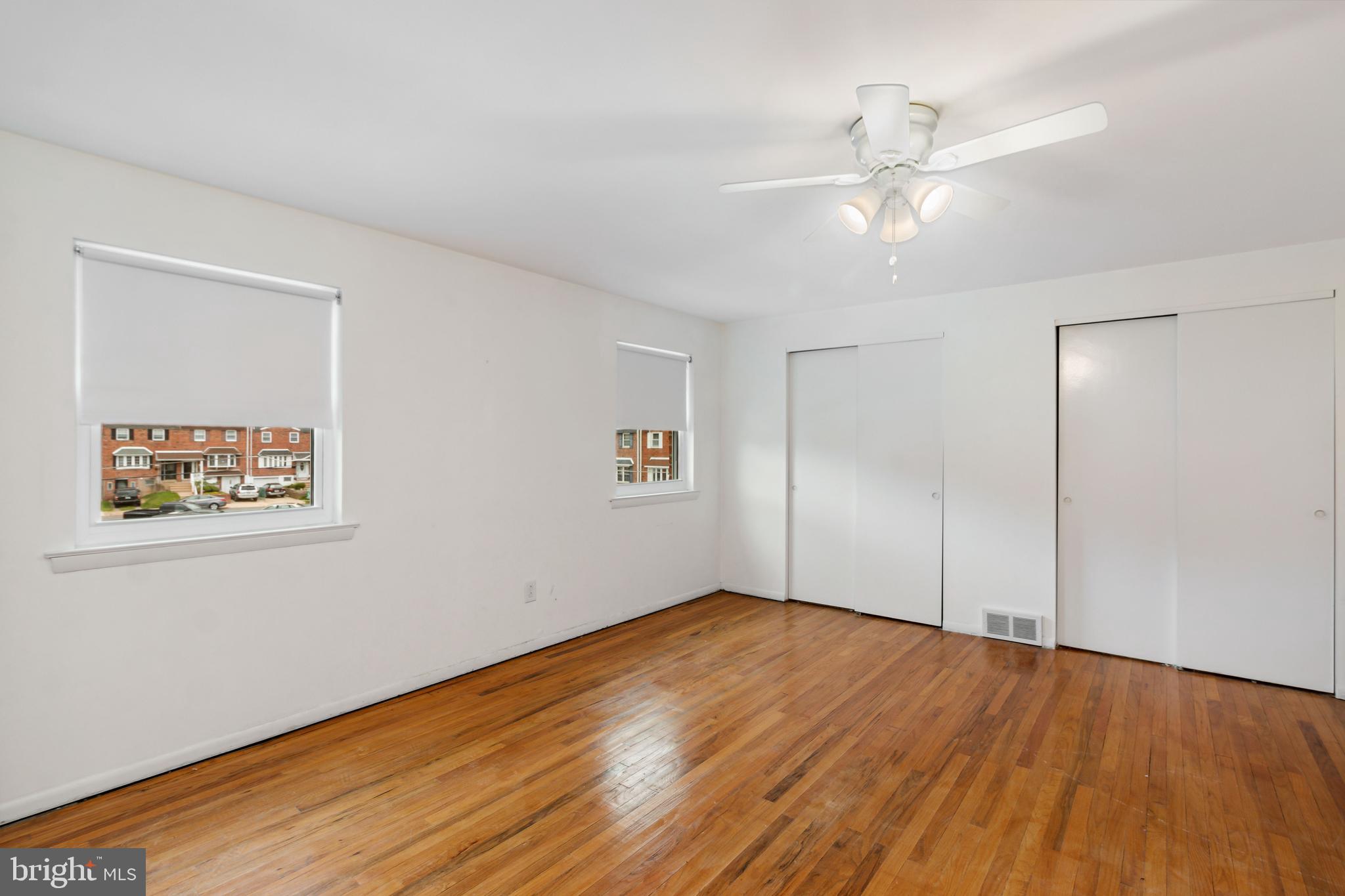 12435 Sweet Briar Road Philadelphia, PA 19154 - Photo 16 of 39 Primary Bedroom