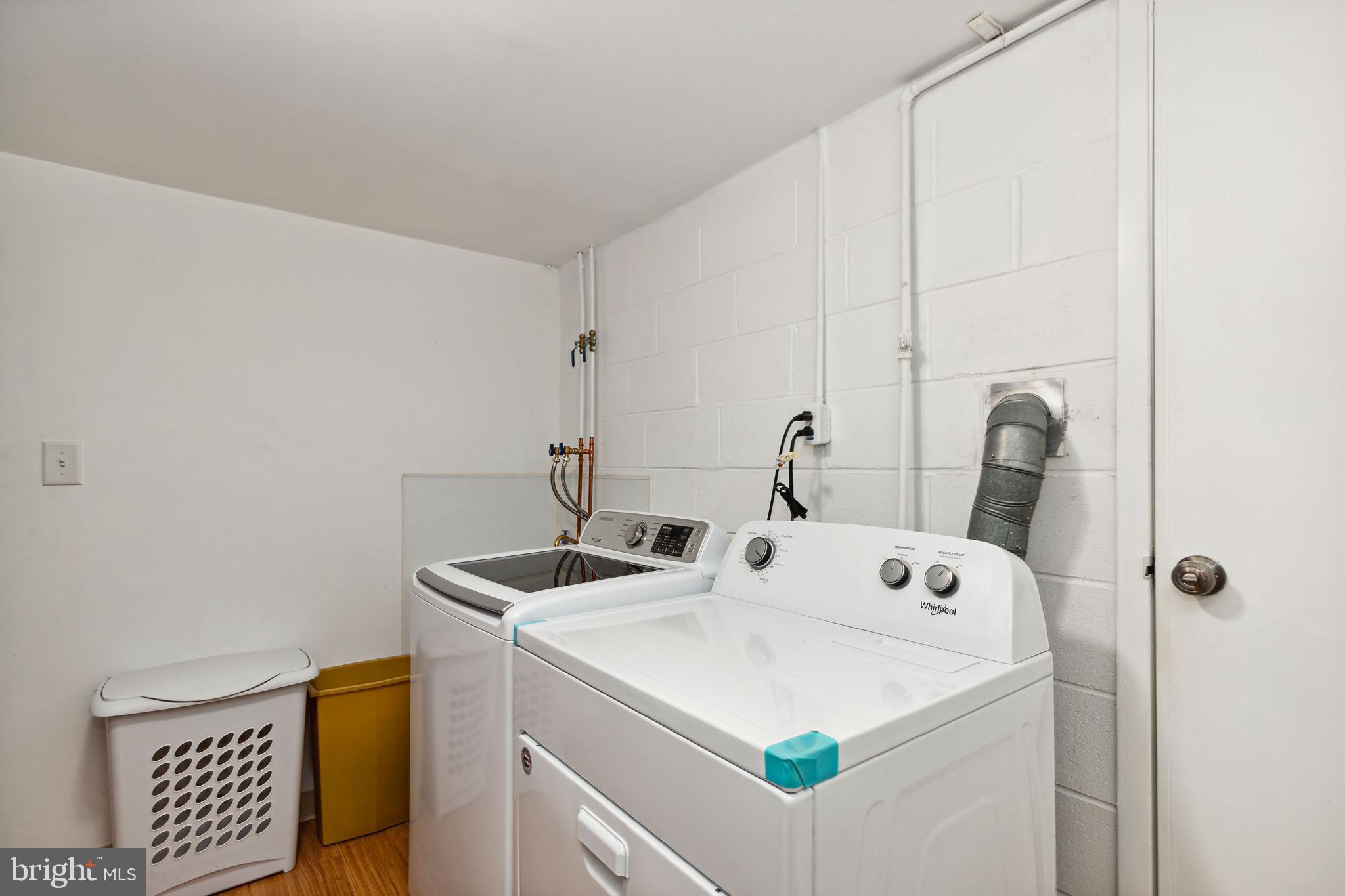 12435 Sweet Briar Road Philadelphia, PA 19154 - Photo 27 of 39 Lower Level Laundry