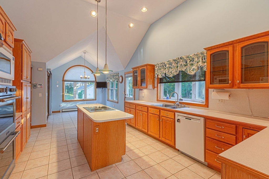 8 Plymouth Heights Road Bourne, MA 02562 - Photo 16 of 38 Gallery Image 16