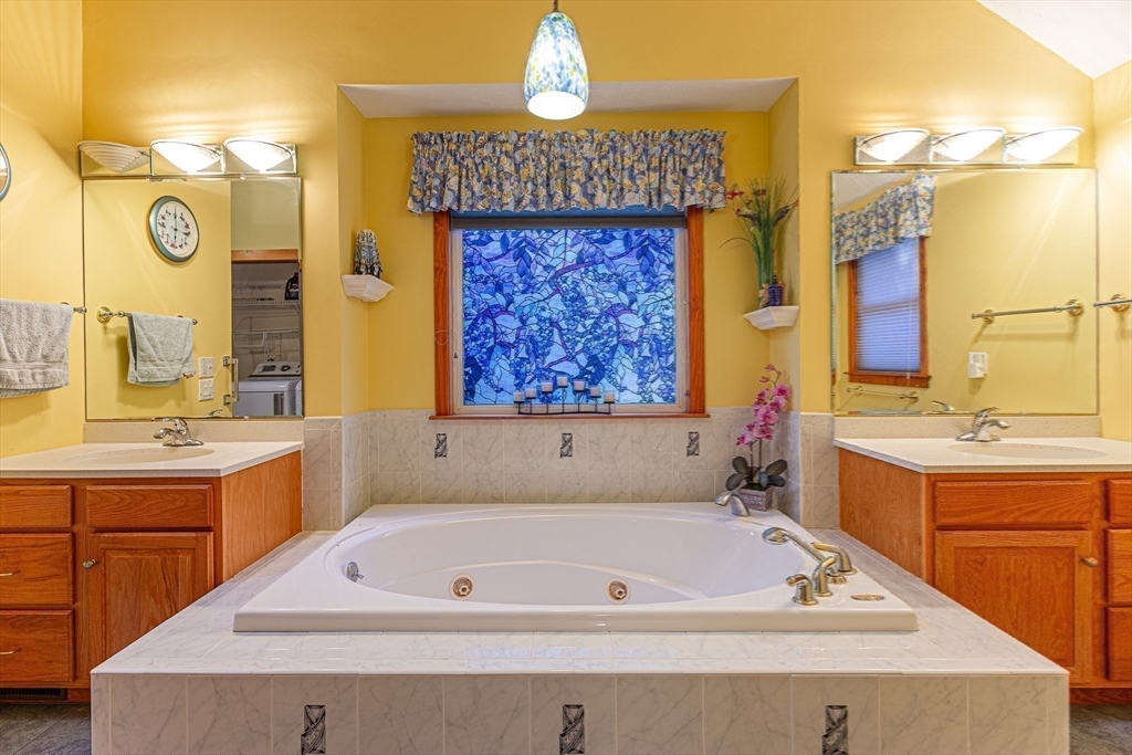 8 Plymouth Heights Road Bourne, MA 02562 - Photo 25 of 38 Gallery Image 25