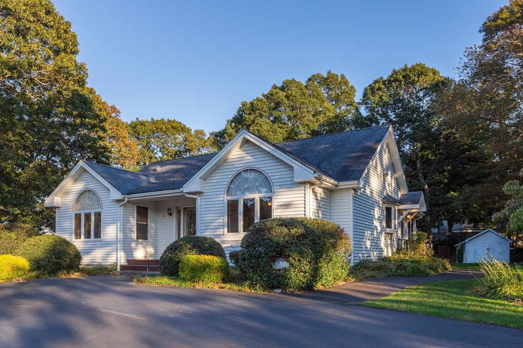 8 Plymouth Heights Road Bourne, MA 02562 - Photo 3 of 38 Gallery Image 3