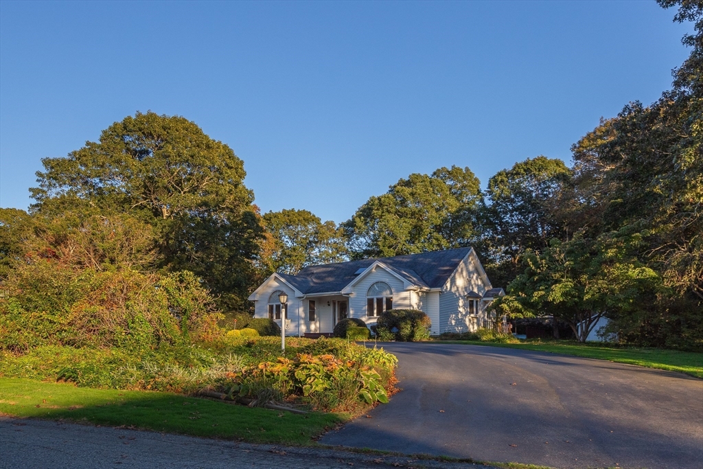 8 Plymouth Heights Road Bourne, MA 02562 - Photo 6 of 38 Gallery Image 6
