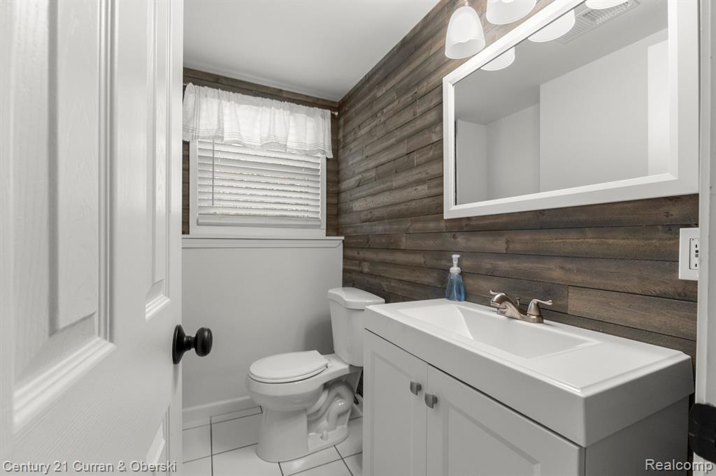 22321 Bell Road New Boston, MI 48164 - Photo 20 of 38