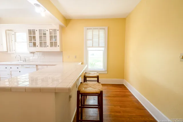 $350,000 | 1107 North Adams Street, Beeville, TX 78102