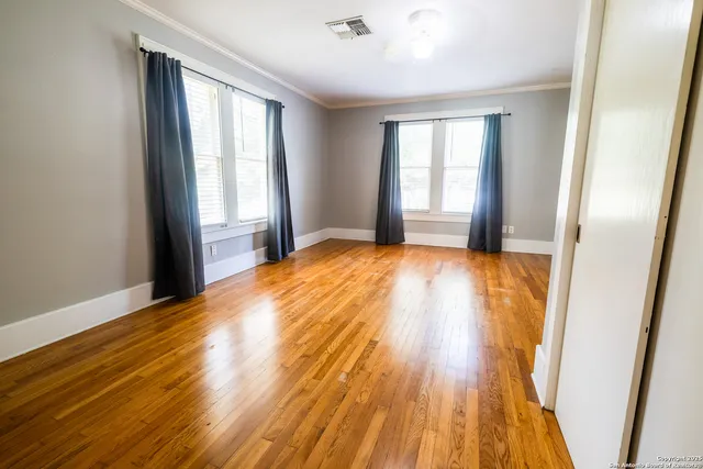 $350,000 | 1107 North Adams Street, Beeville, TX 78102