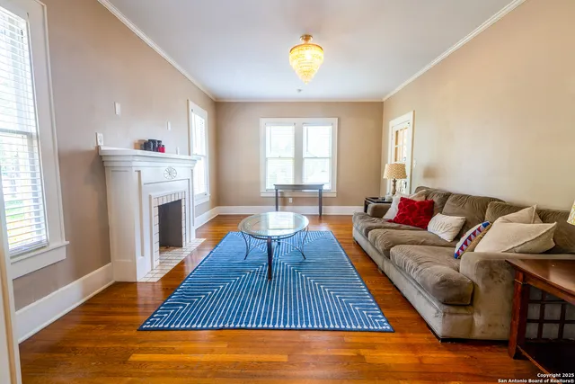 $350,000 | 1107 North Adams Street, Beeville, TX 78102