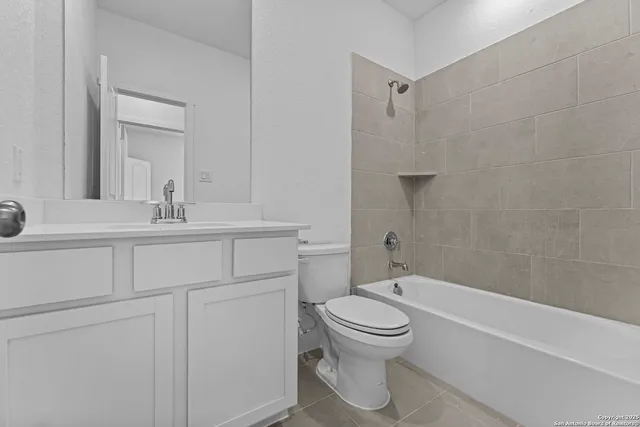 $399,990 | 5524 Paschal Park, New Braunfels, TX 78132