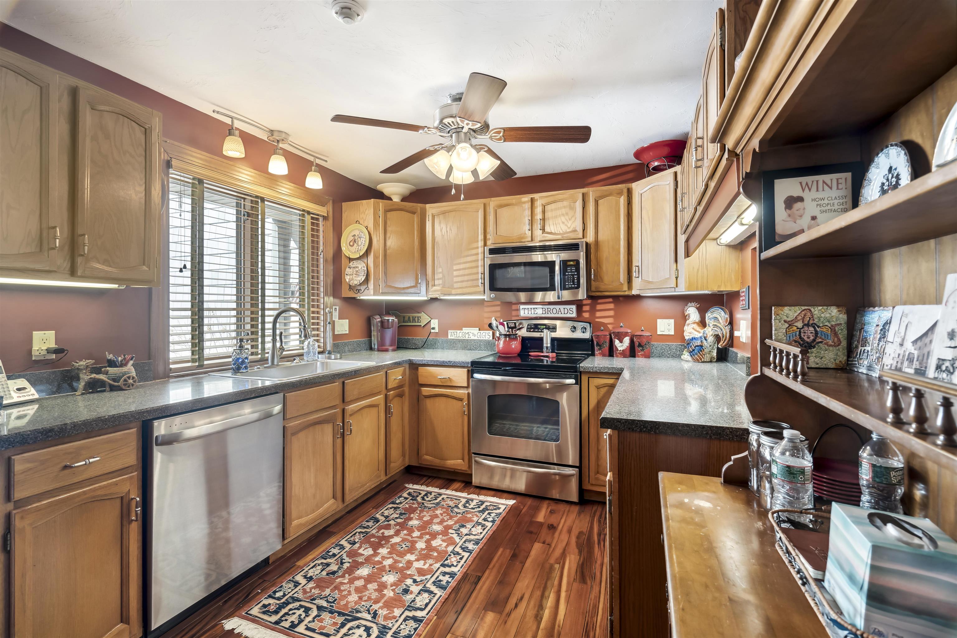 170 Belknap Point Road, Unit 13 Gilford, NH 03249 - Photo 5 of 40