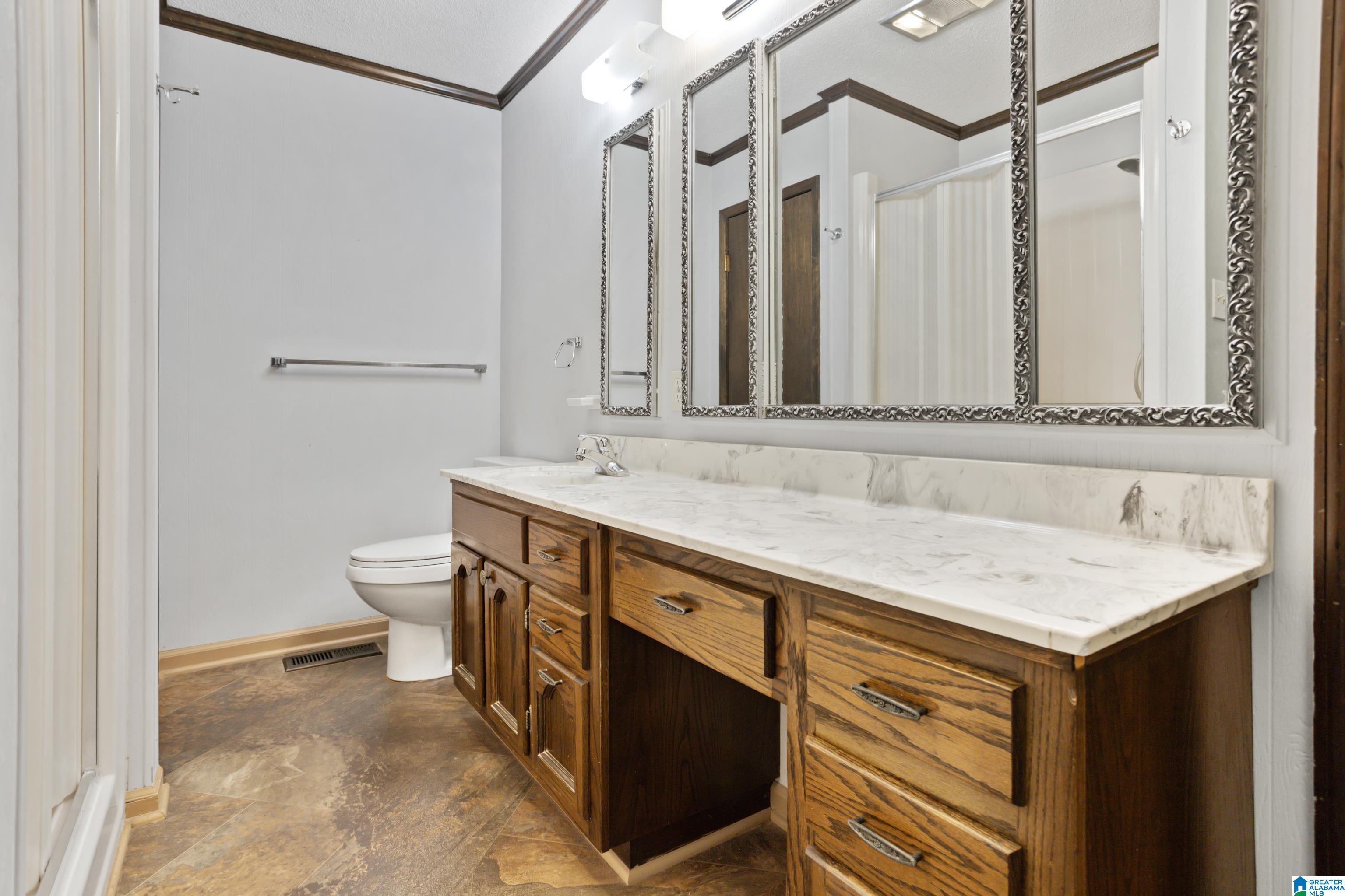 5053 Roselyn Road Bessemer, AL 35022 - Photo 9 of 60 Gallery Image 9