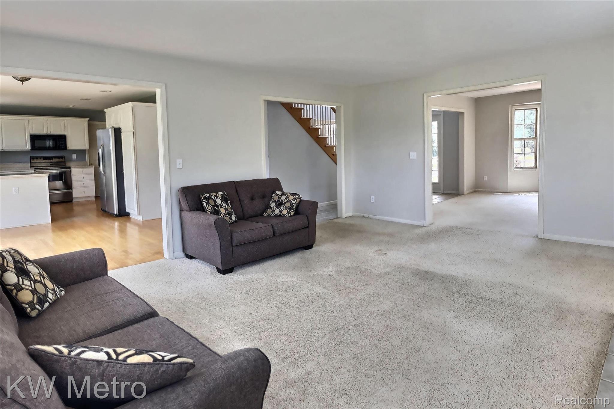 1421 Reid Road Grand Blanc, MI 48439 - Photo 9 of 32 Family Room