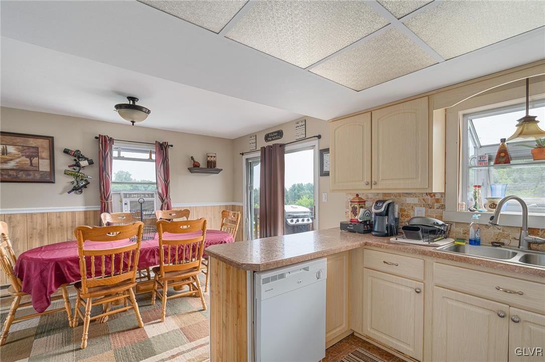 2074 Heffner Road Fogelsville, PA 18051 - Photo 16 of 36 Gallery Image 16