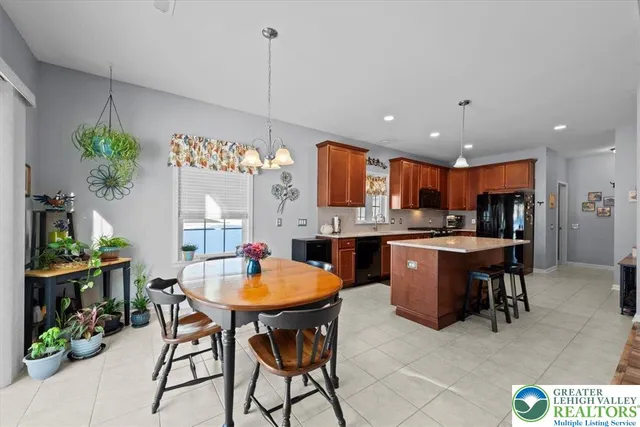 $599,900 | 3803 Loyal Lane, Easton, PA 18045