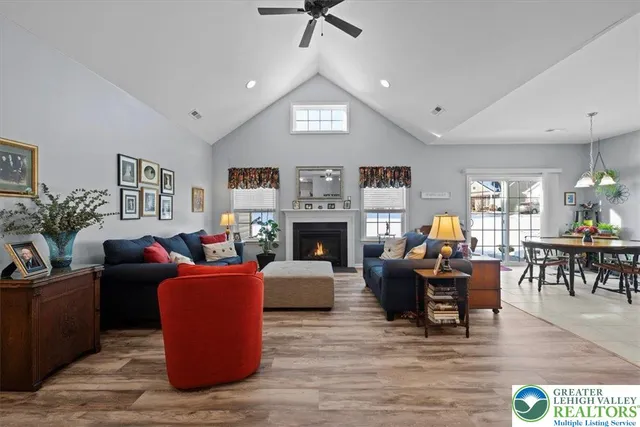 $599,900 | 3803 Loyal Lane, Easton, PA 18045