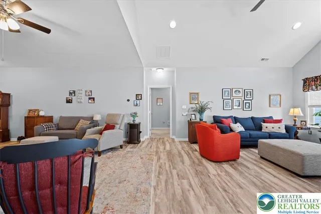 $599,900 | 3803 Loyal Lane, Easton, PA 18045