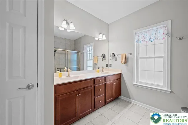 $599,900 | 3803 Loyal Lane, Easton, PA 18045