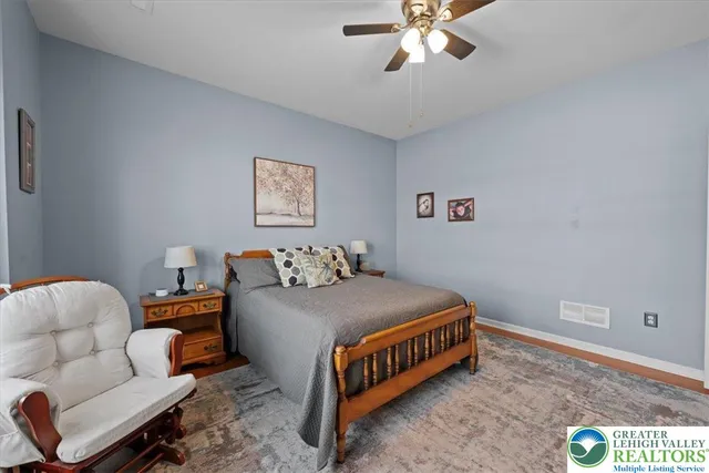 $599,900 | 3803 Loyal Lane, Easton, PA 18045