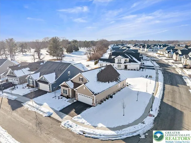 $599,900 | 3803 Loyal Lane, Easton, PA 18045