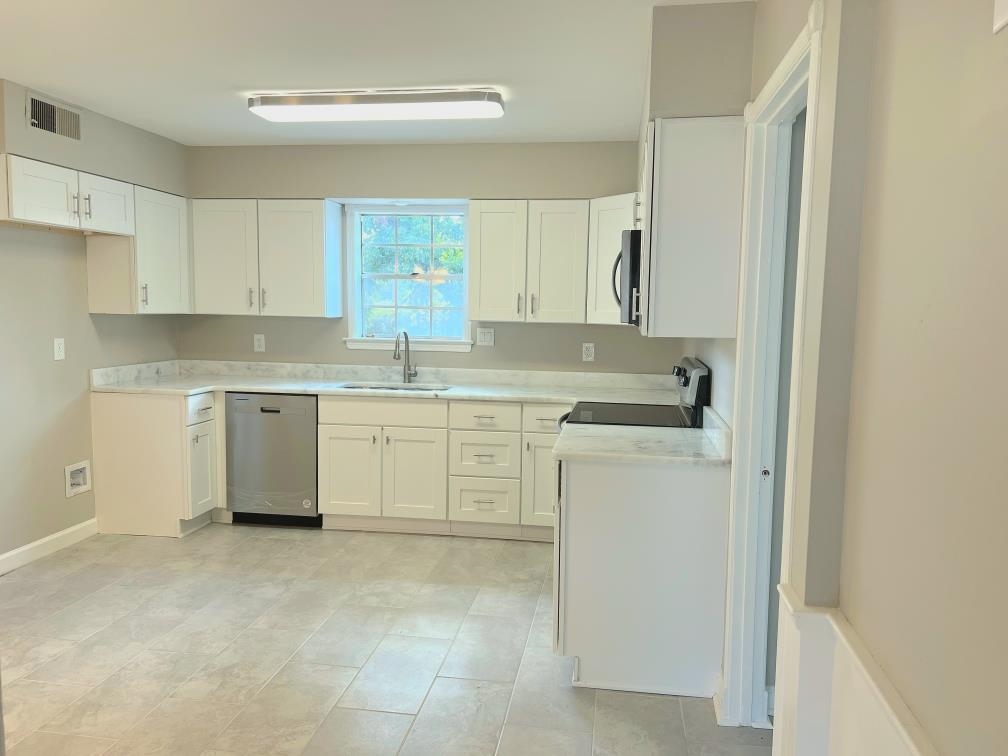 1933 Finley Road Memphis, TN 38116 - Photo 4 of 33 Gallery Image 4
