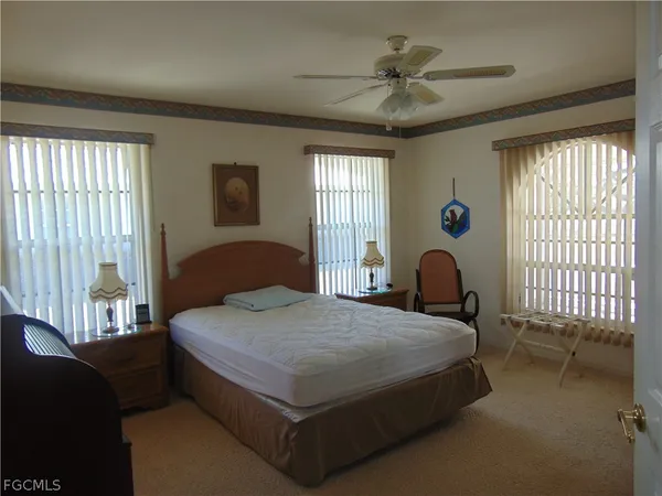 $3,400 | 1092 Riverbend Drive, LaBelle, FL 33935