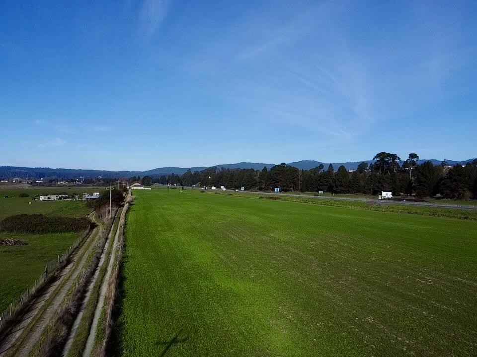 1601 Drake Hill Road Fortuna, CA 95540 - Photo 4 of 34