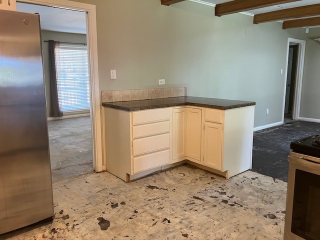 407 Wilson Road Conroe, TX 77301 - Photo 8 of 24 Another storage cabinet and additional counter space.