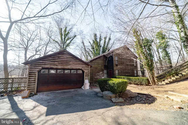 $875,000 | 10754 Lake Forest Drive, Manassas, VA 20112