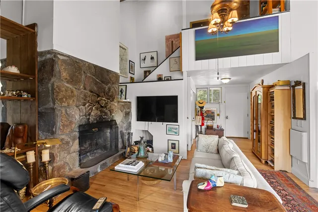 $318,000 | 210 Mountainside Circle, Unit 110, Roxbury, NY 12421