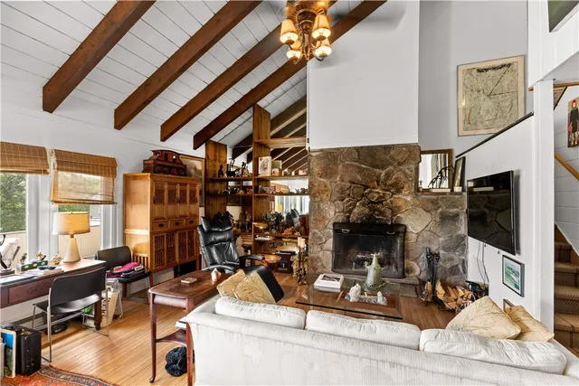 $318,000 | 210 Mountainside Circle, Unit 110, Roxbury, NY 12421