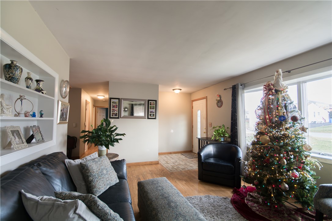 38 Brookdale Road Middletown, RI 02842 - Photo 27 of 33 38 Brookdale Road Middletown, RI