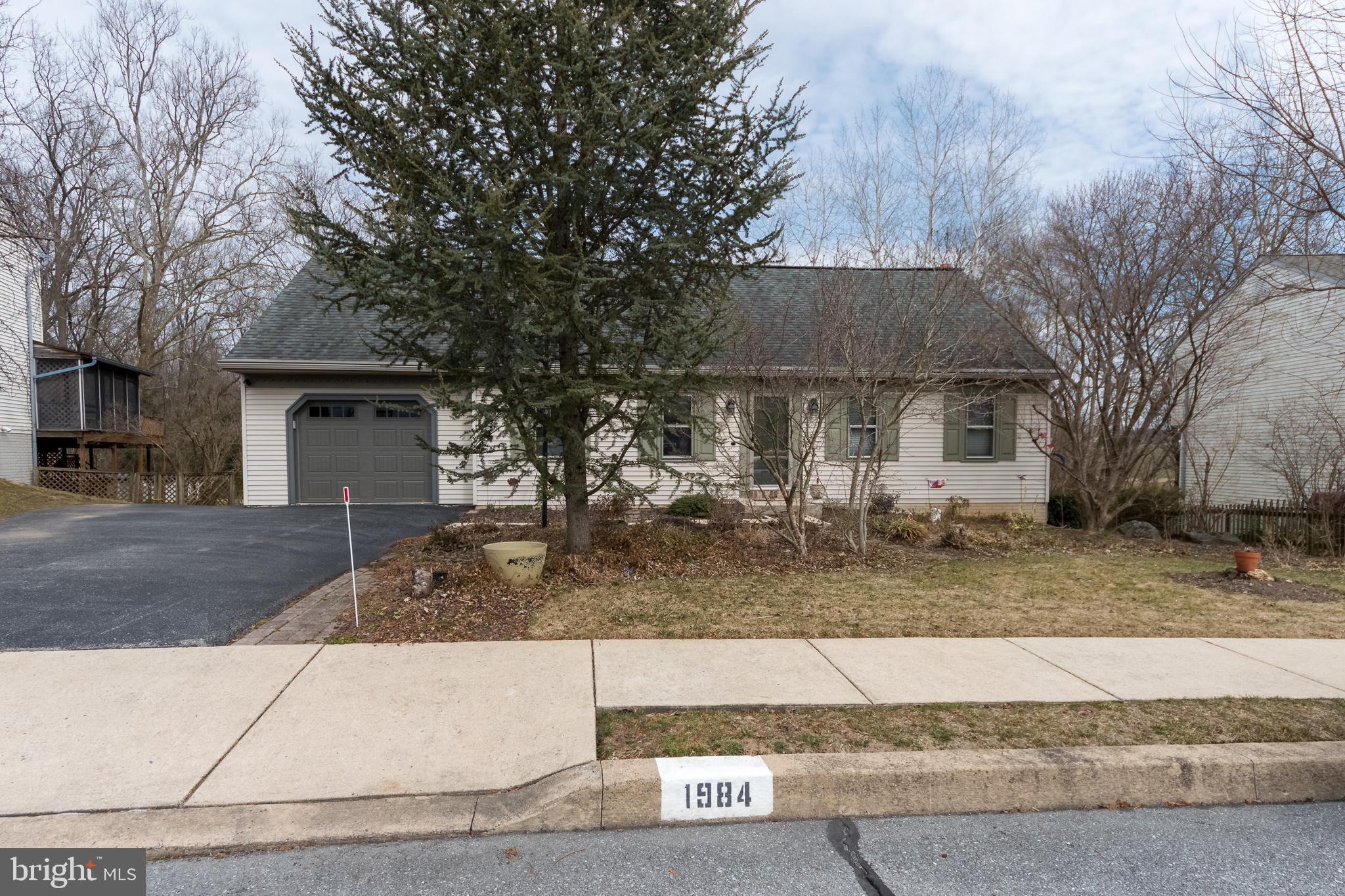 1984 Wilderness Road Lancaster, PA 17603 - Photo 3 of 32 Gallery Image 3
