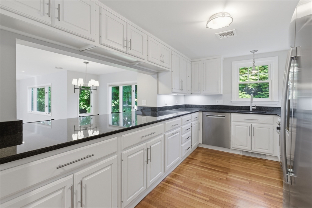 213 Hunnewell Street Needham, MA 02494 - Photo 20 of 41