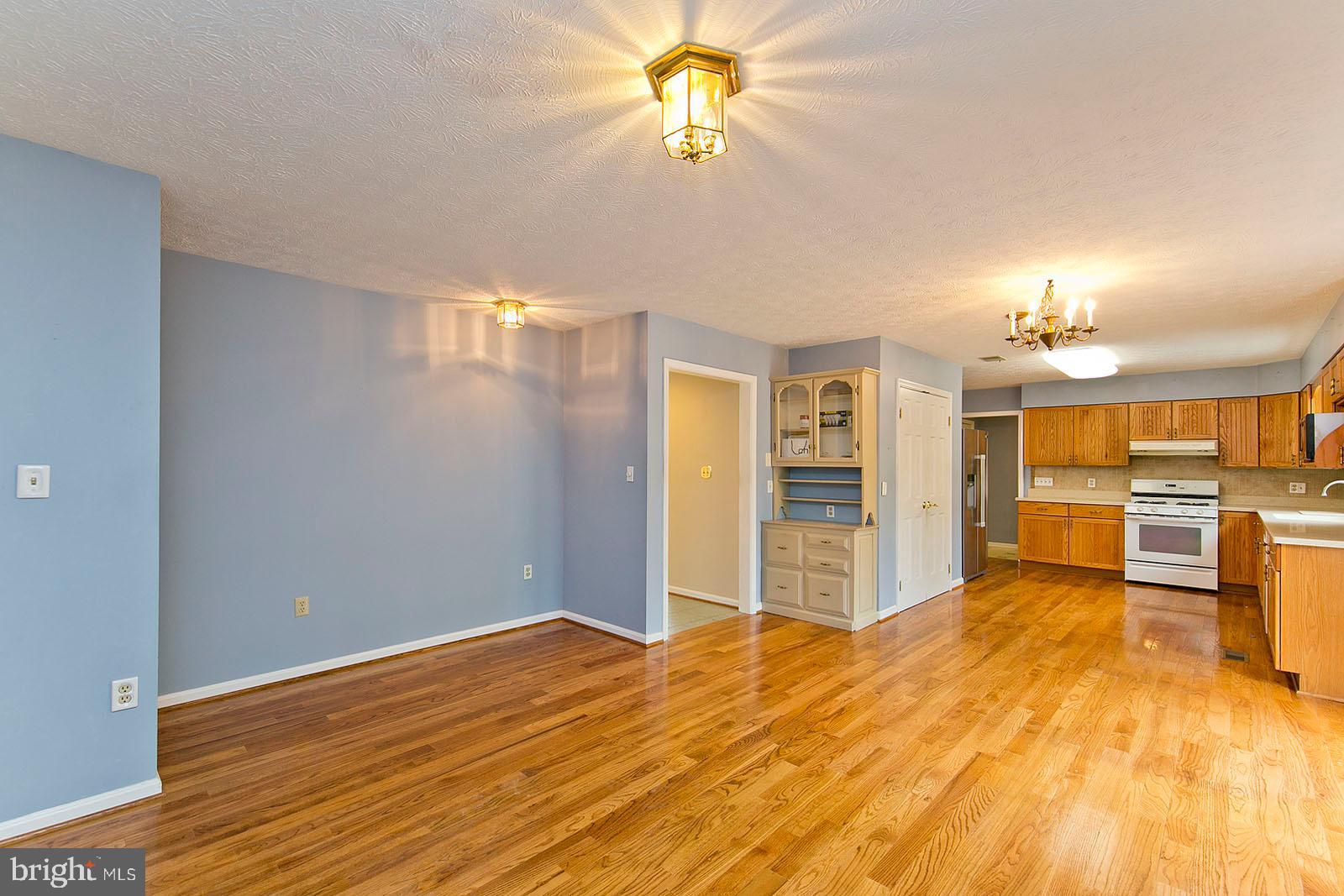 106 Forest Ridge Road Winchester, VA 22602 - Photo 14 of 37 Open living space