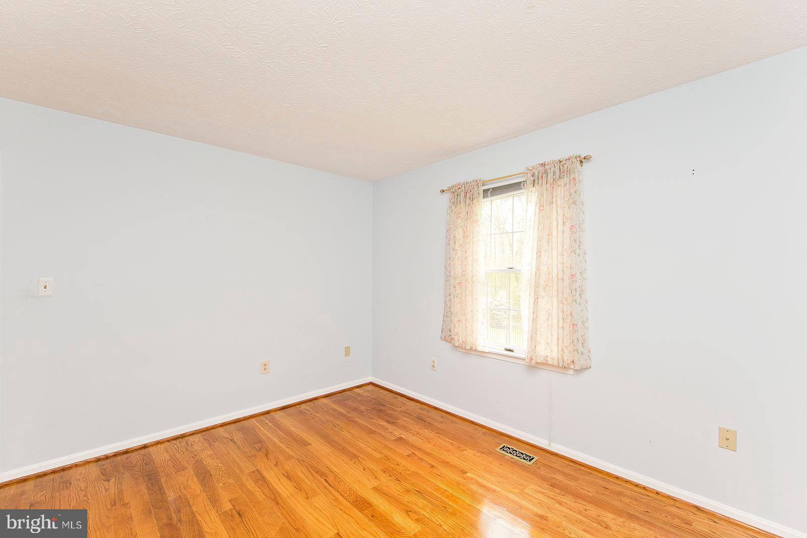 106 Forest Ridge Road Winchester, VA 22602 - Photo 16 of 37 Main floor bedroom