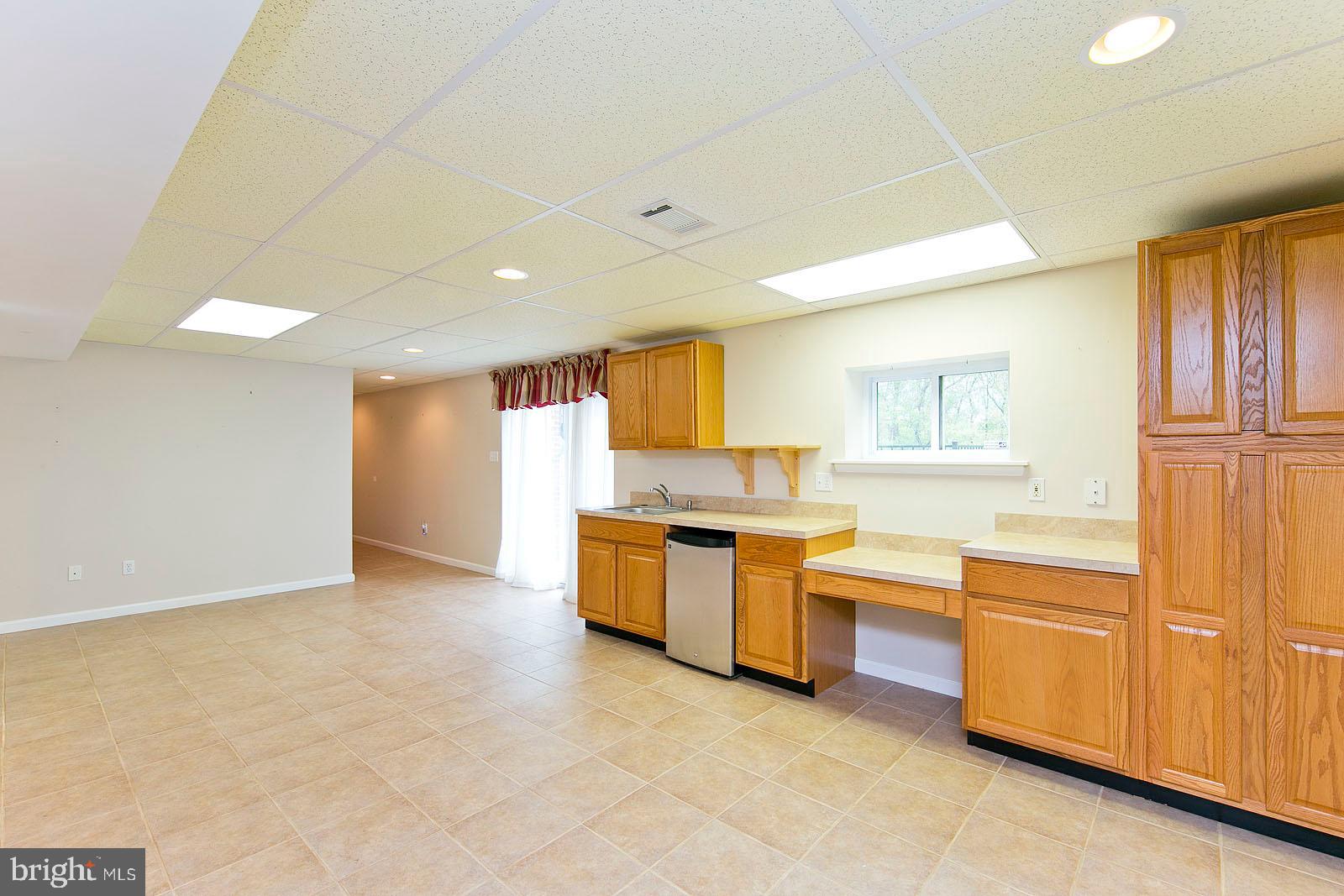 106 Forest Ridge Road Winchester, VA 22602 - Photo 20 of 37 Awesome kitchenette/bar in the basement