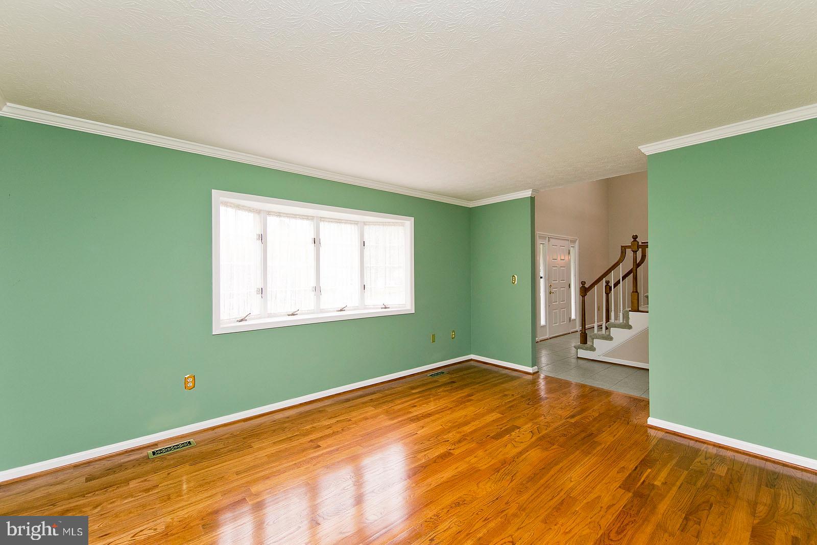 106 Forest Ridge Road Winchester, VA 22602 - Photo 3 of 37 Formal living room