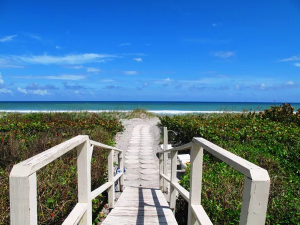 $1,490 | 325 Northwest 50th Avenue, Unit C, Delray Beach, FL 33445