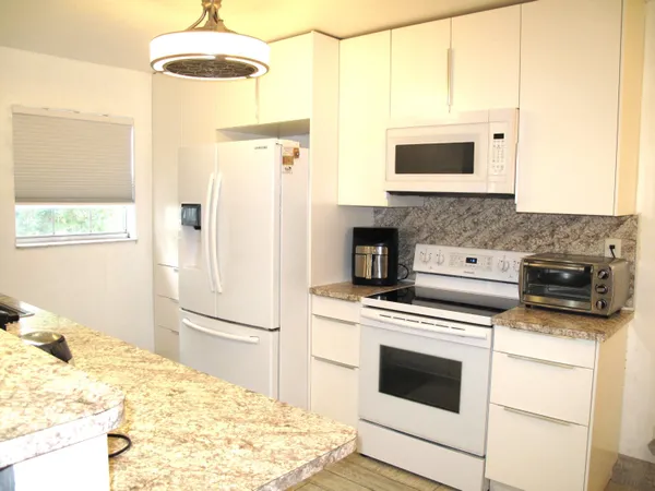 $1,490 | 325 Northwest 50th Avenue, Unit C, Delray Beach, FL 33445