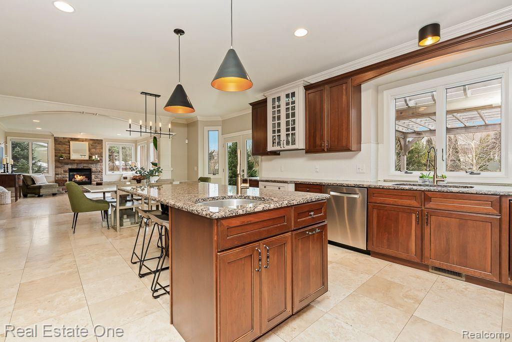 8600 Warner Road Saline, MI 48176 - Photo 6 of 54 Gallery Image 6