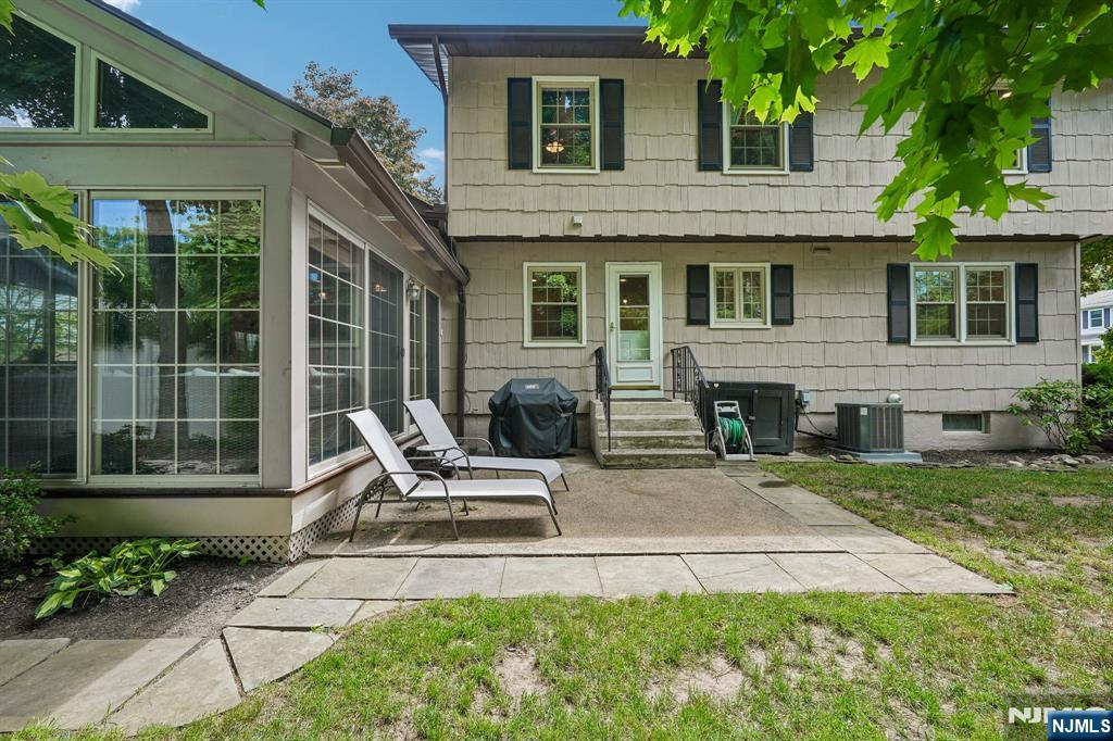 4 Holyoke Road Wayne, NJ 07470 - Photo 45 of 50