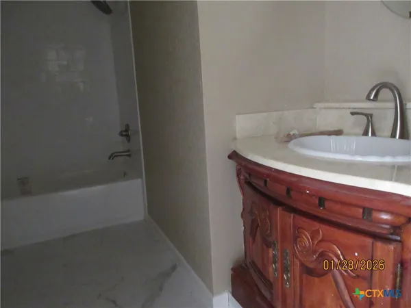 $275,000 | 906 Illinois Avenue, Killeen, TX 76541