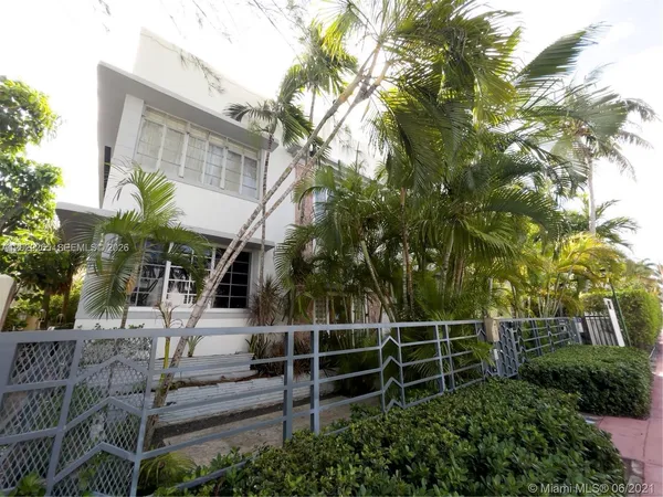 $1,700 | 1611 Euclid Avenue, Unit 11, Miami Beach, FL 33139
