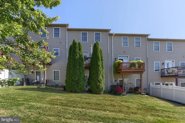 front view of house with a yard